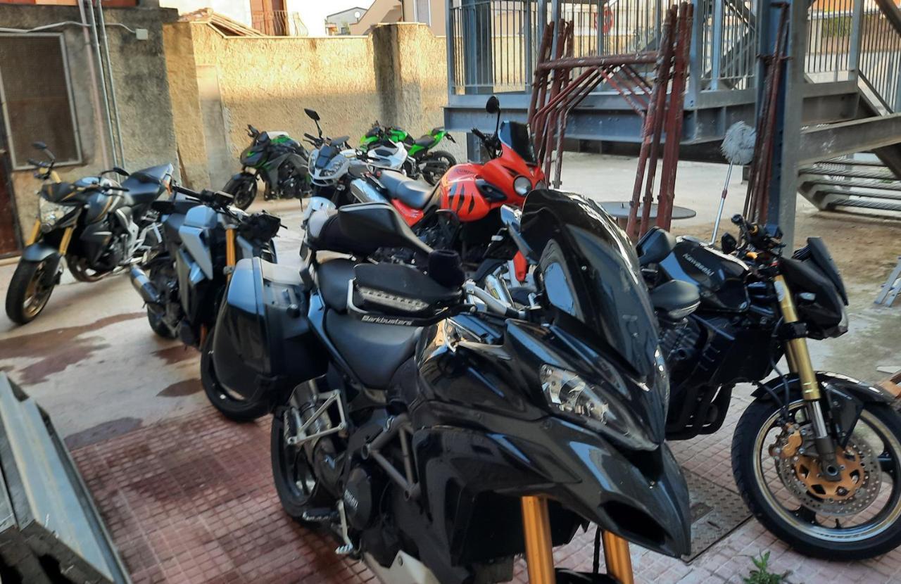 B&B Centrale Tortolì Εξωτερικό φωτογραφία
